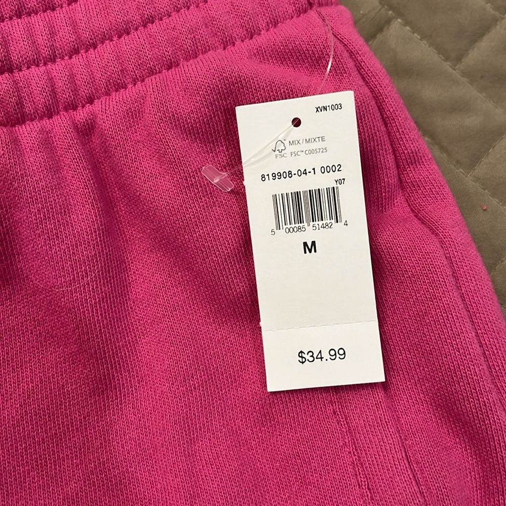 Gap Fuchsia 5.5" Terry Shorts/NWT/Various sizes - Picture 12 of 16